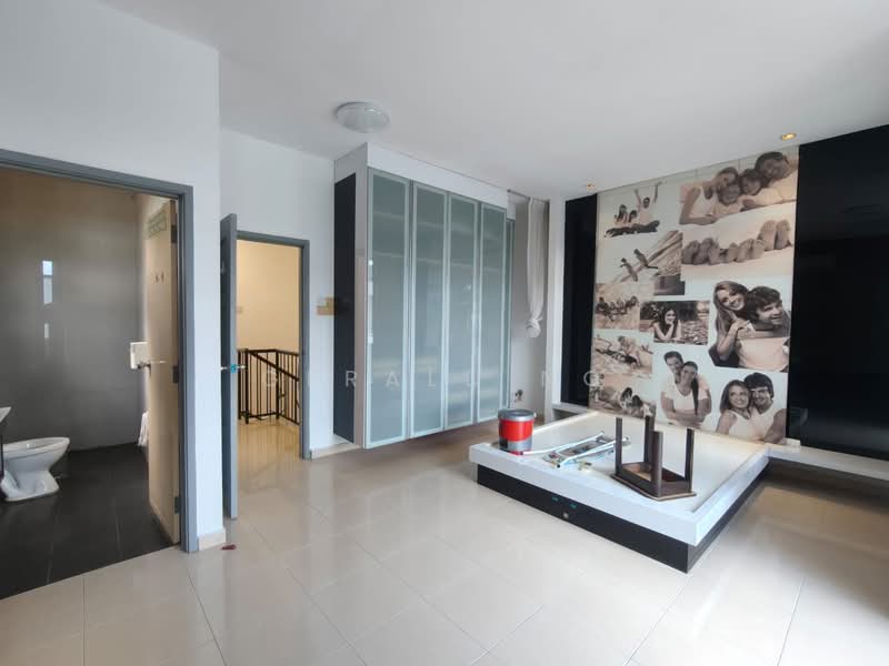 2-storey Terraced House for Sale in Taman Mount Austin (Tebrau) - Gerald Ng - Interior - PropertyGuru.com.my