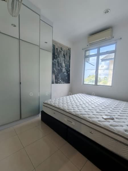 2-storey Terraced House for Sale in Taman Mount Austin (Tebrau) - Gerald Ng - Bedroom - PropertyGuru.com.my