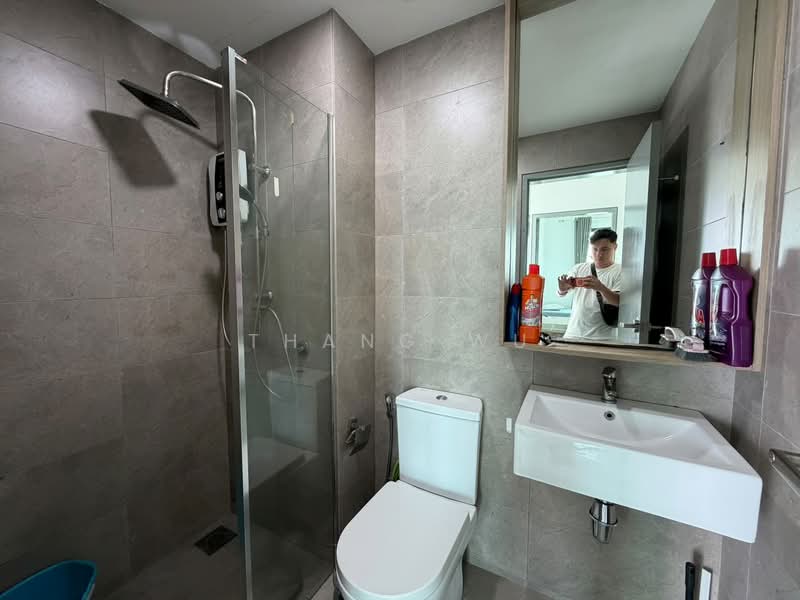Service Residence for Sale at Suasana @ Utropolis - Thang Wu - Bathroom - PropertyGuru.com.my