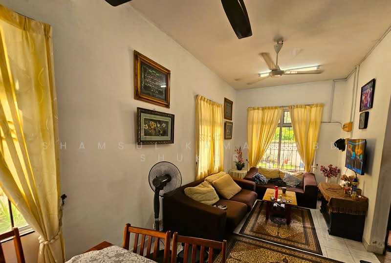 Taman Desa Ixora untuk Untuk Dijual - RM 380,000, Apr 2026 - Living Room - PropertyGuru.com.my
