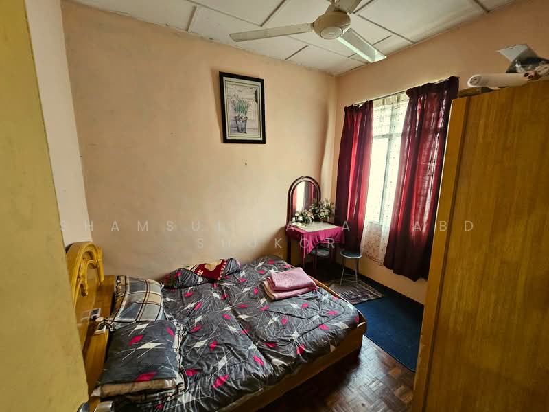 Taman Desa Ixora untuk Untuk Dijual - RM 380,000, Apr 2026 - Bedroom - PropertyGuru.com.my