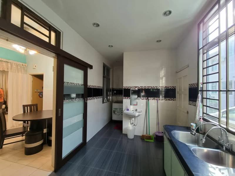 2-storey Terraced House for Rent in Bukit Indah (Iskandar Puteri (Nusajaya)) - Julia Wong - Kitchen - PropertyGuru.com.my