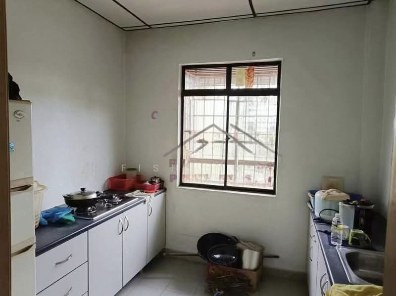 Flat for Sale at Taman Saujana Permai - Fish Ling - Kitchen - PropertyGuru.com.my