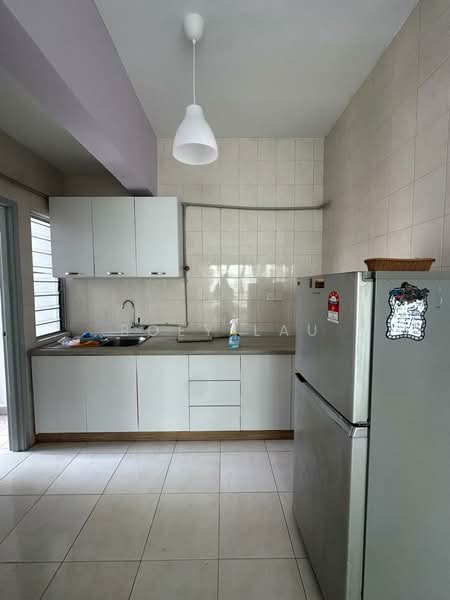 E-Tiara untuk Untuk Disewa - RM 1,700 /bulan, Apr 2026 - Kitchen - PropertyGuru.com.my