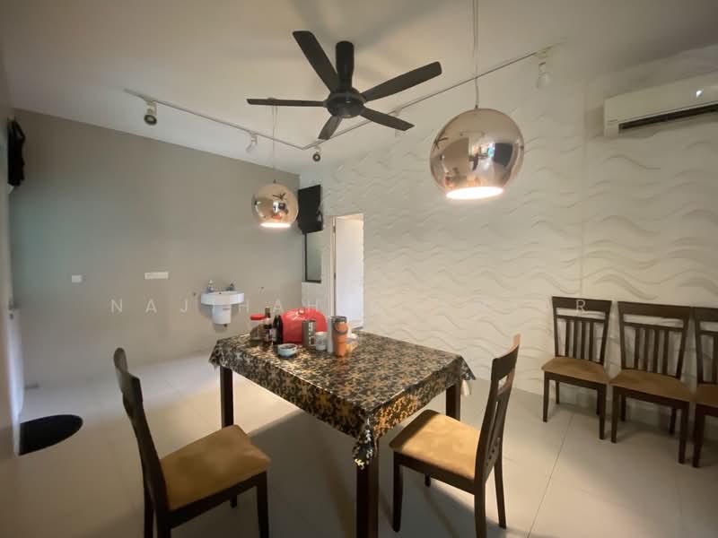 Semi-Detached House for Sale in Alam Impian (Shah Alam) - Najihah Mokhtar - Dining Room - PropertyGuru.com.my
