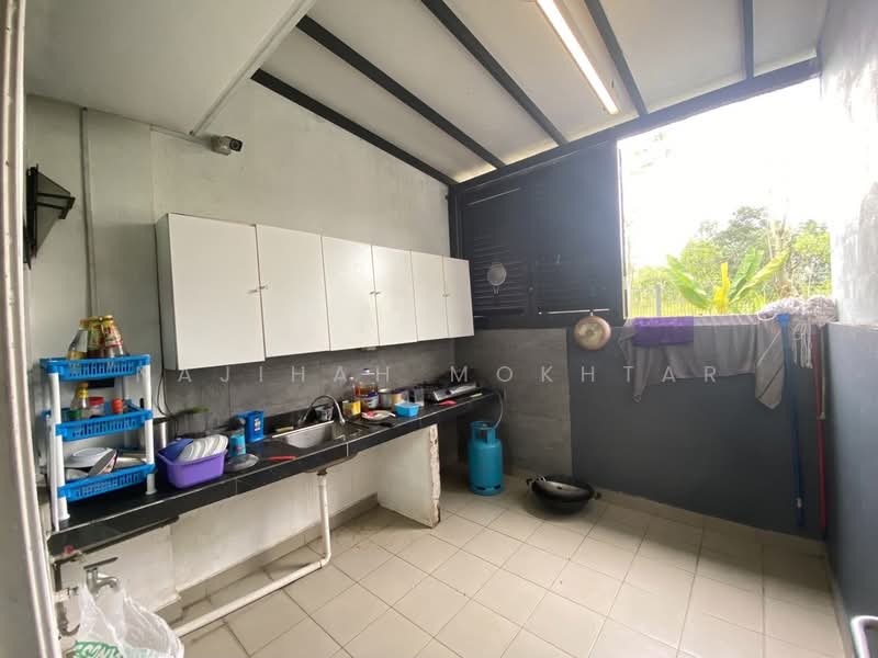 Semi-Detached House for Sale in Alam Impian (Shah Alam) - Najihah Mokhtar - Kitchen - PropertyGuru.com.my