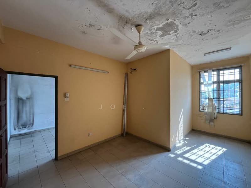 Shop for Rent in Kampung Ungku Mohsin (Johor Bahru) - Joe . - Interior - PropertyGuru.com.my
