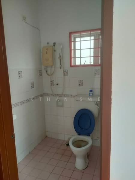 2-storey Terraced House for Sale in Kota Damansara (Selangor) - Ethan Swe - Bathroom - PropertyGuru.com.my