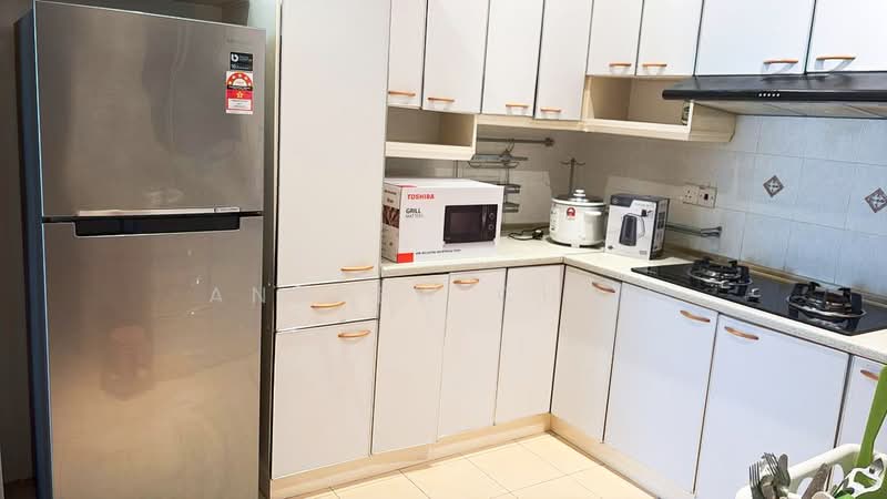 Gold Coast Resort Condominium untuk Untuk Disewa - RM 2,100 /bulan, Apr 2026 - Kitchen - PropertyGuru.com.my