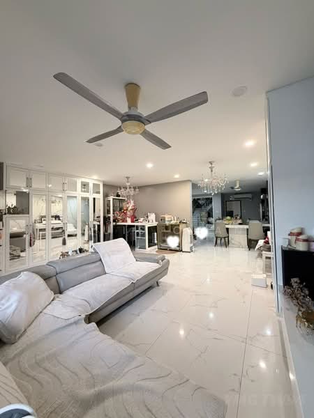 2-storey Terraced House for Sale in Bandar Botanic (Klang) - Louis Chan - Living Room - PropertyGuru.com.my