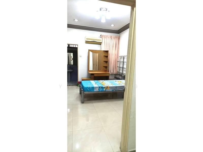 Taman Sri Intan untuk Untuk Disewa - RM 2,800 /bulan, Apr 2026 - Bedroom - PropertyGuru.com.my