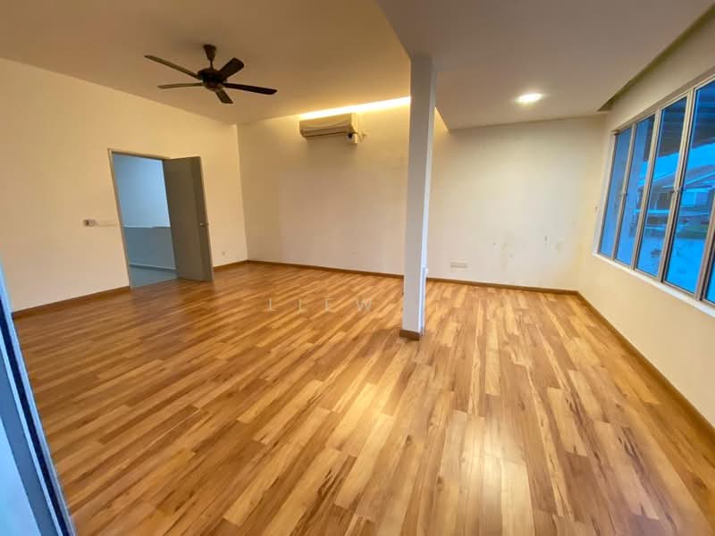 Cluster House for Sale in Taman Nusa Bestari (Iskandar Puteri (Nusajaya)) - Liew . - Living Room - PropertyGuru.com.my