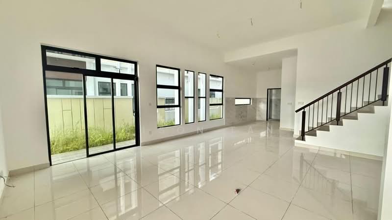 TAMAN IMPIAN EMAS (HONEYDALE RESIDENCE) - 4