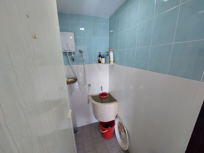 Apartment for Sale at Shineville Garden - Tony Cheah - Bathroom - PropertyGuru.com.my