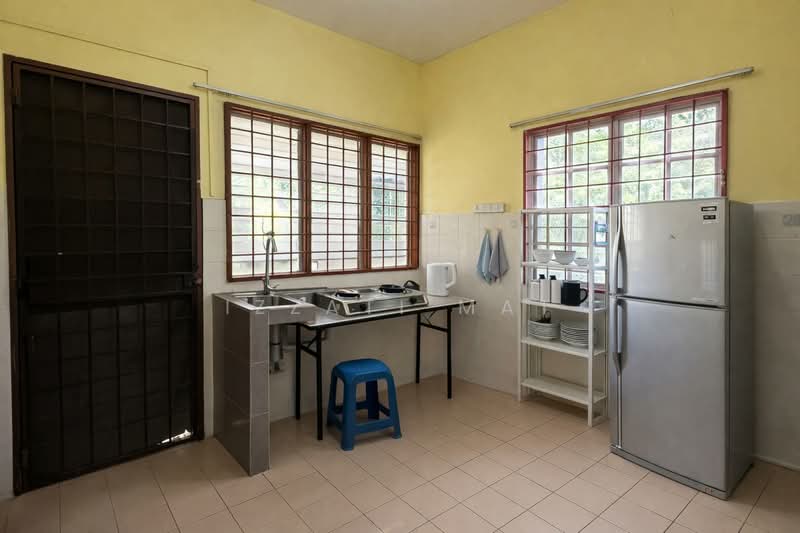 2-storey Terraced House for Sale in Bangi (Selangor) - Izzati Mat - Kitchen - PropertyGuru.com.my