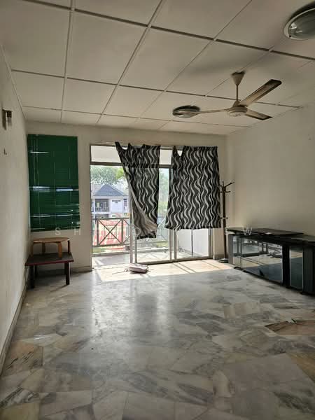 Kondominium untuk Dijual di Casa Ria - Sharon Liew - Living Room - PropertyGuru.com.my