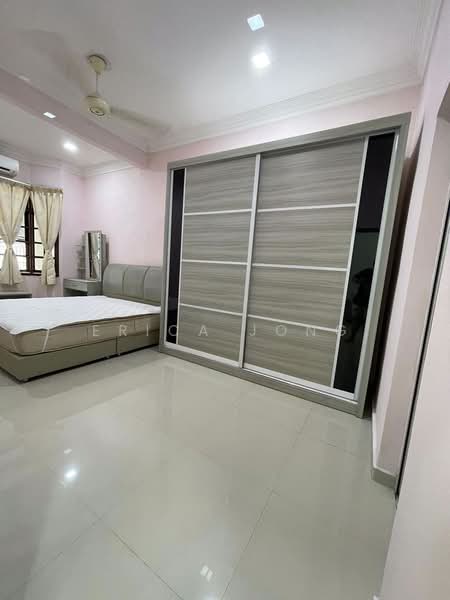 1-storey Terraced House for Rent in Taman Pelangi (Johor Bahru) - Erica Jong - PropertyGuru.com.my