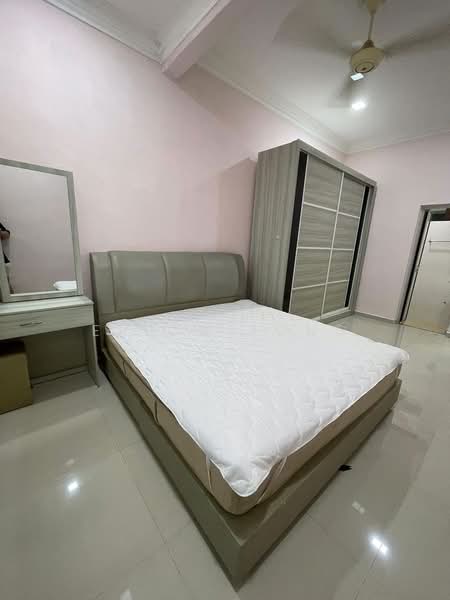 1-storey Terraced House for Rent in Taman Pelangi (Johor Bahru) - Erica Jong - PropertyGuru.com.my