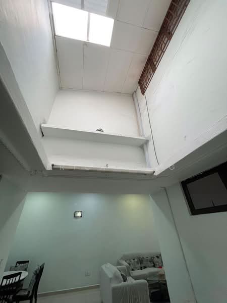1-storey Terraced House for Rent in Taman Pelangi (Johor Bahru) - Erica Jong - PropertyGuru.com.my