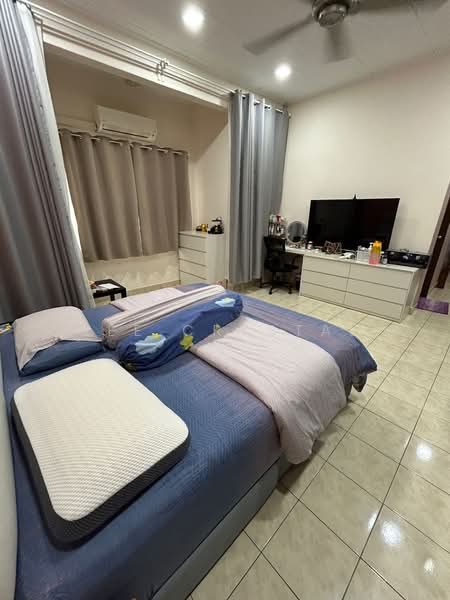 Rumah Teres 2 Tingkat untuk Dijual di Seksyen 5B, Bandar Kinrara (Puchong) - Lee Crystal - Bedroom - PropertyGuru.com.my