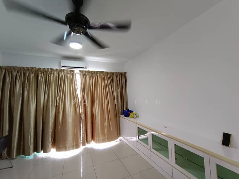 Condominium for Sale at Palace Court (Sri Istana) - Bonie Tan - Living Room - PropertyGuru.com.my