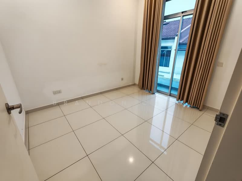 2-storey Terraced House for Rent in Gelang Patah (Johor) - Brandon Chua - Common Bedroom 3 - PropertyGuru.com.my