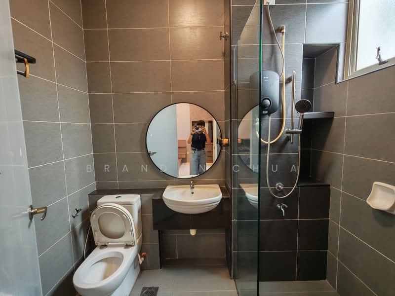2-storey Terraced House for Rent in Gelang Patah (Johor) - Brandon Chua - Bathroom (Master Bedroom) - PropertyGuru.com.my