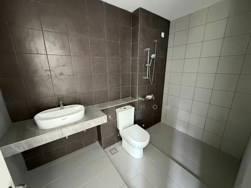 2-storey Terraced House for Sale in Bandar Country Homes (Rawang) - Lucy Chow - Bathroom - PropertyGuru.com.my