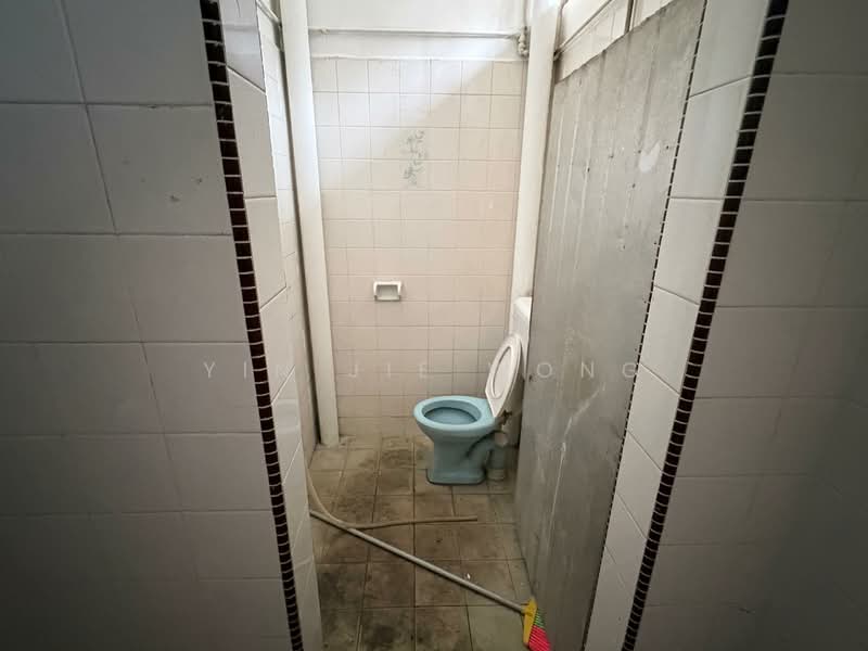 Taman Ungku Tun Aminah untuk Untuk Disewa - RM 3,800 /bulan, Apr 2026 - Bathroom - PropertyGuru.com.my