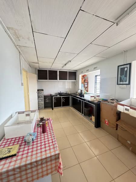 1-storey Terraced House for Sale in Johor Bahru (Johor) - SASER TAN. - Kitchen - PropertyGuru.com.my