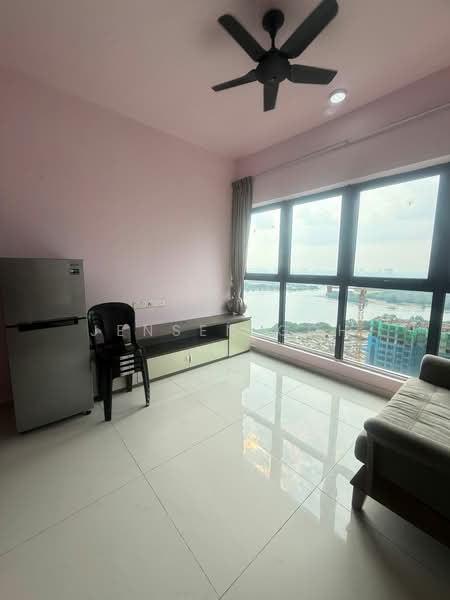 Amberside @ Country Garden Danga Bay untuk Untuk Disewa - RM 1,800 /bulan, Apr 2026 - Living Room - PropertyGuru.com.my