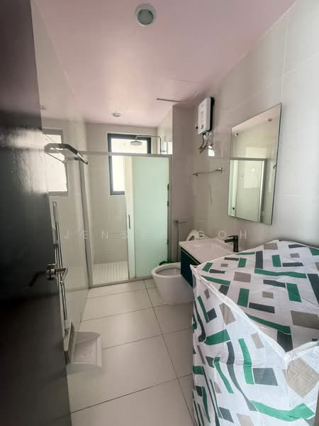 Amberside @ Country Garden Danga Bay untuk Untuk Disewa - RM 1,800 /bulan, Apr 2026 - Bathroom - PropertyGuru.com.my