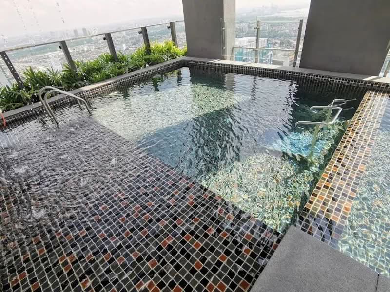 Setia Sky 88 untuk Untuk Dijual - RM 580,000, Apr 2026 - Pool - PropertyGuru.com.my