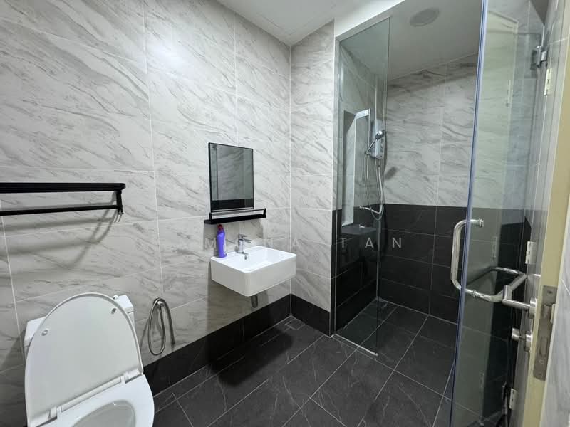 Imperio Residence untuk Untuk Dijual - RM 350,000, Apr 2026 - Bathroom - PropertyGuru.com.my
