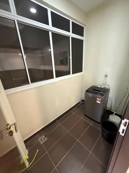 Paraiso Residence @ The Earth untuk Untuk Disewa - RM 2,300 /bulan, Apr 2026 - Balcony - PropertyGuru.com.my