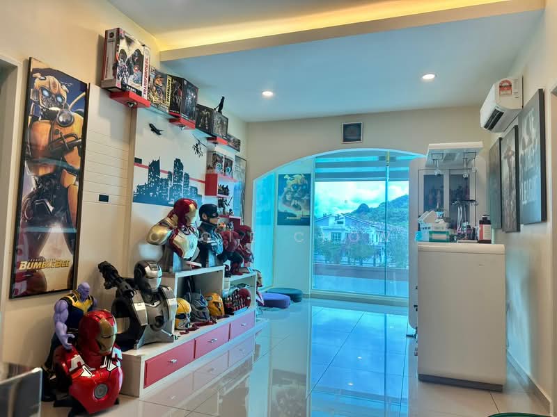 Corner Double Storey House – Renovated & Fully Furnished Move-In Ready untuk Untuk Dijual - RM 1,500,000, Apr 2026 - Living Room - PropertyGuru.com.my