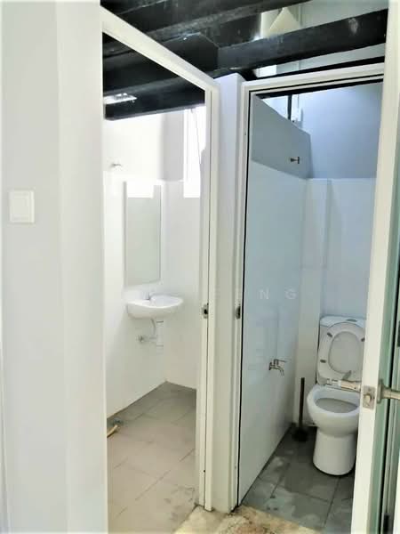 Apartment for Sale at Mahsuri Apartments - Ming Feng - Bathroom - PropertyGuru.com.my