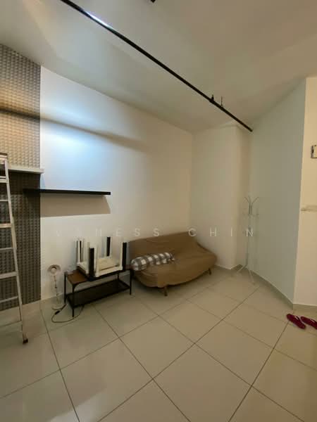 Serviced Residence @ 3 Towers untuk Untuk Disewa - RM 2,000 /bulan, Apr 2026 - Living Room - PropertyGuru.com.my