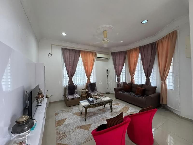 Bungalow for Sale in Kuantan (Pahang) - Faiz Azmi - Living Room - PropertyGuru.com.my