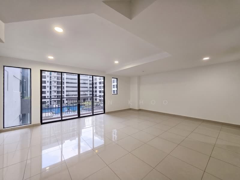 Kondominium untuk Disewa di Upper East @ Tiger Lane - Qazin Khoo - Living Room - PropertyGuru.com.my