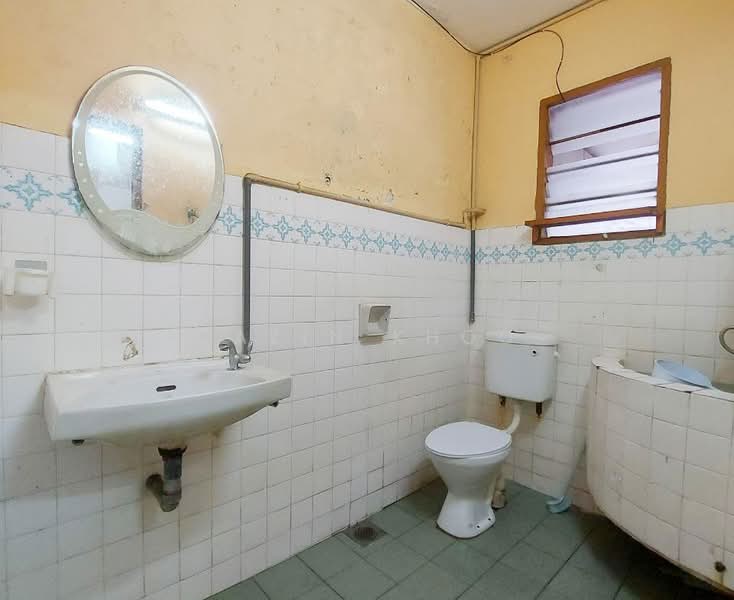 2-storey Terraced House for Sale in Taman Cempaka (Ipoh) - Qazin Khoo - PropertyGuru.com.my