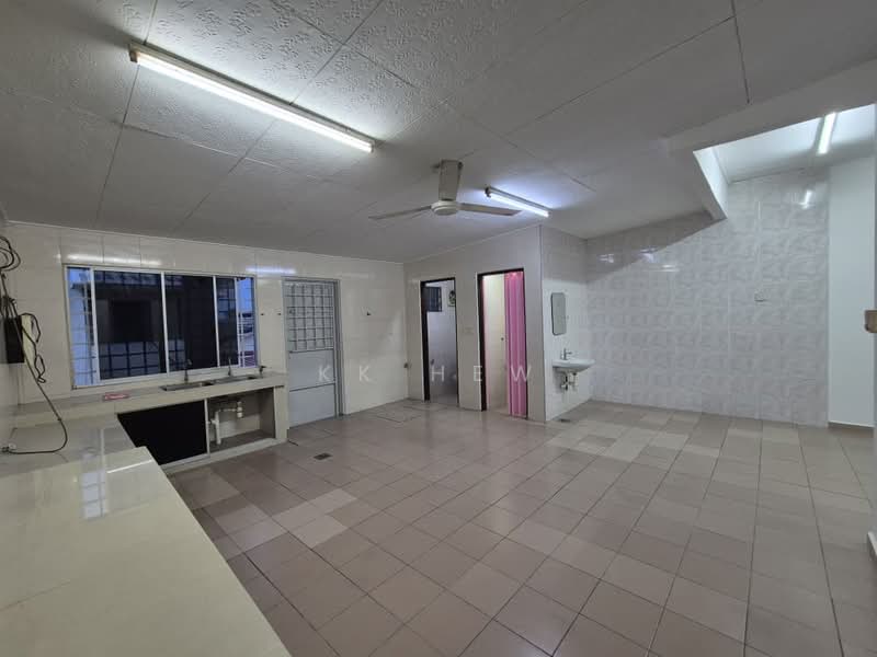 Taman Dusun Jaya untuk Untuk Dijual - RM 275,000, Apr 2026 - Kitchen - PropertyGuru.com.my