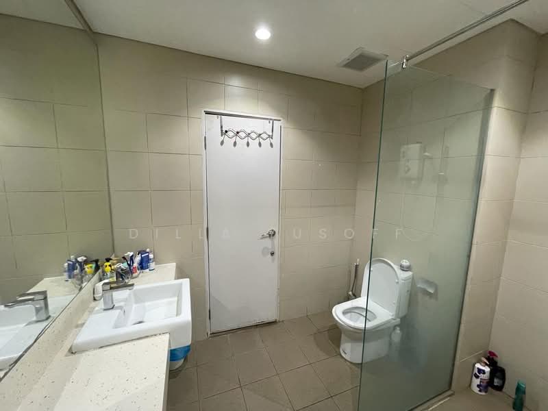 Service Residence for Sale at Parisien Tower - DILLA YUSOFF - Bathroom - PropertyGuru.com.my