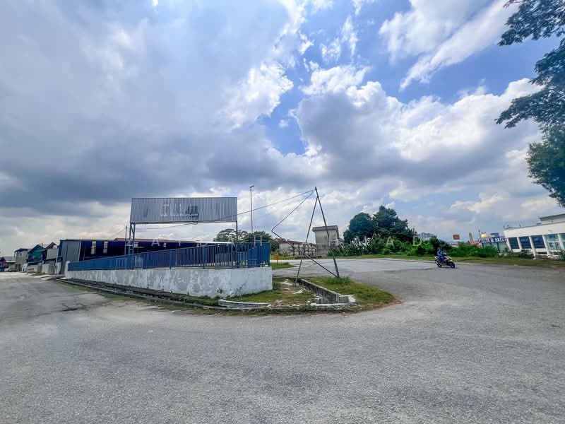 Warehouse for Rent in Taman Bukit Belimbing (Balakong) - Zaidah Ahmad - Exterior - PropertyGuru.com.my