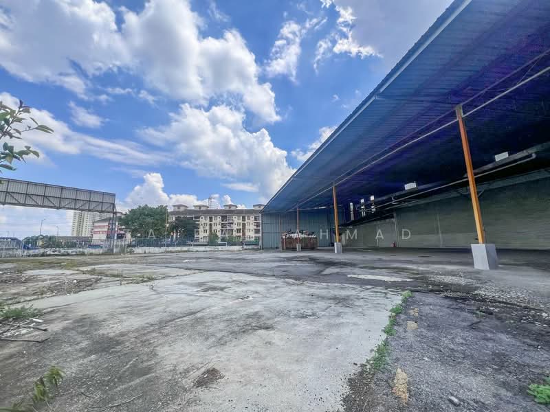 Warehouse for Rent in Taman Bukit Belimbing (Balakong) - Zaidah Ahmad - Exterior - PropertyGuru.com.my