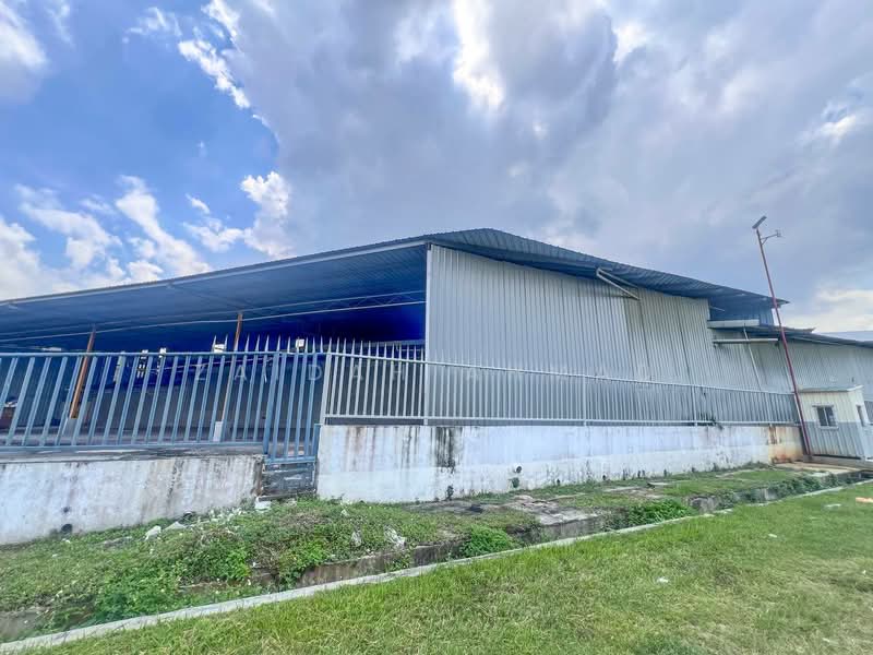 Warehouse for Rent in Taman Bukit Belimbing (Balakong) - Zaidah Ahmad - Exterior - PropertyGuru.com.my