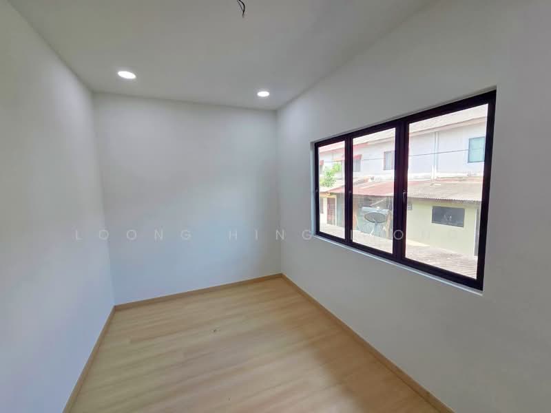2-storey Terraced House for Sale in Taman Puteri Wangsa (Ulu Tiram) - Loong Hing Liong - Interior - PropertyGuru.com.my