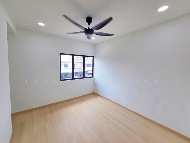 2-storey Terraced House for Sale in Taman Puteri Wangsa (Ulu Tiram) - Loong Hing Liong - Interior - PropertyGuru.com.my