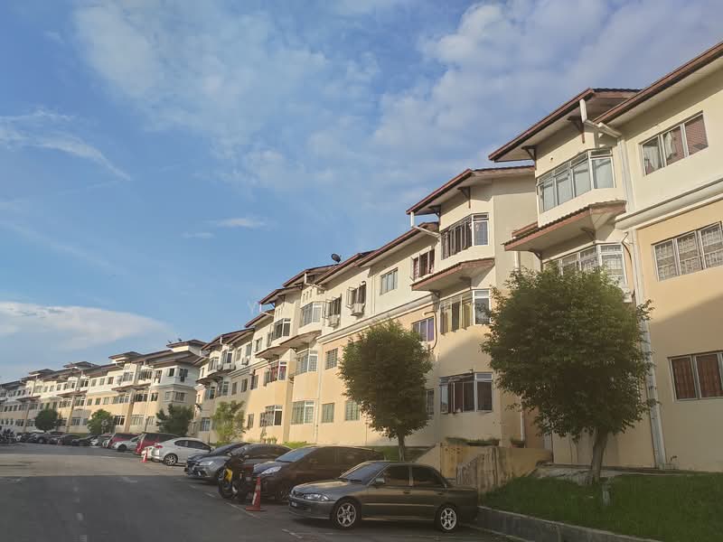 Apartment for Sale at Vista Seri Putra - YS Lock - Exterior - PropertyGuru.com.my