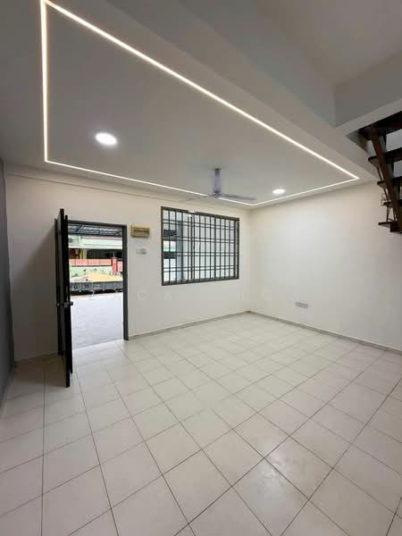 Taman Scientex Pasir Gudang untuk Untuk Dijual - RM 398,000, Apr 2026 - Living Room - PropertyGuru.com.my
